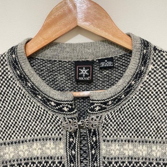 Skyr Women's Wool Cardigan Sweater, Size Small - Picture 3 of 12